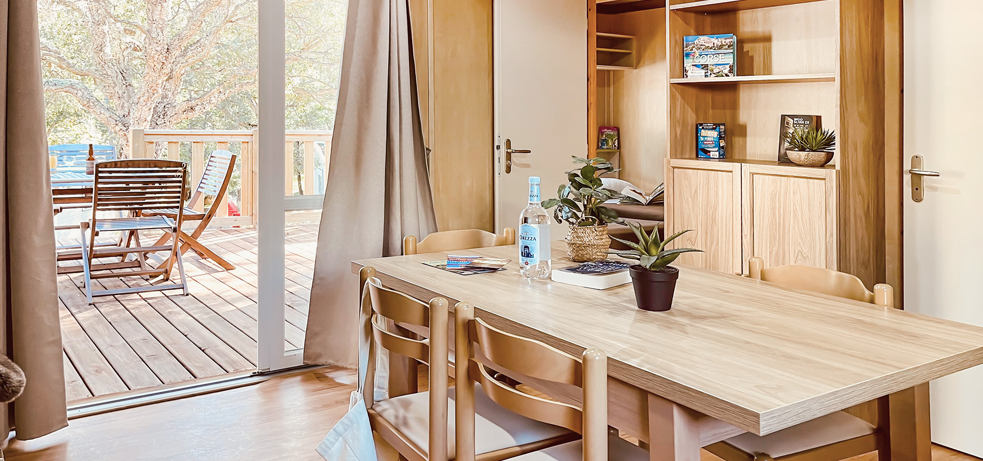 Camping la vetta BU SUP CH3 salle a manger terrasse buffet